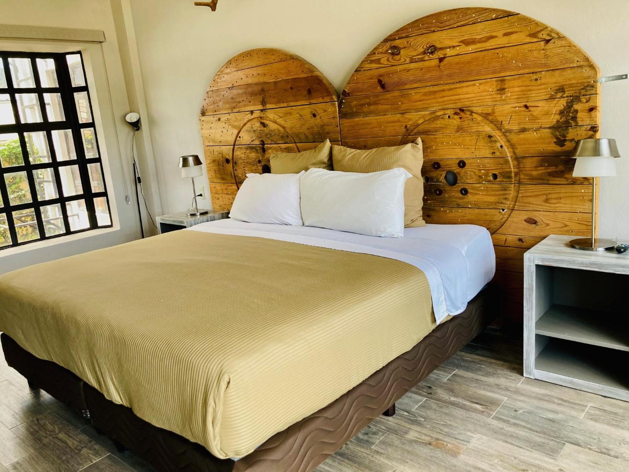 Hotel Rocaval Сан-Крістобаль-де-лас-Касас Екстер'єр фото