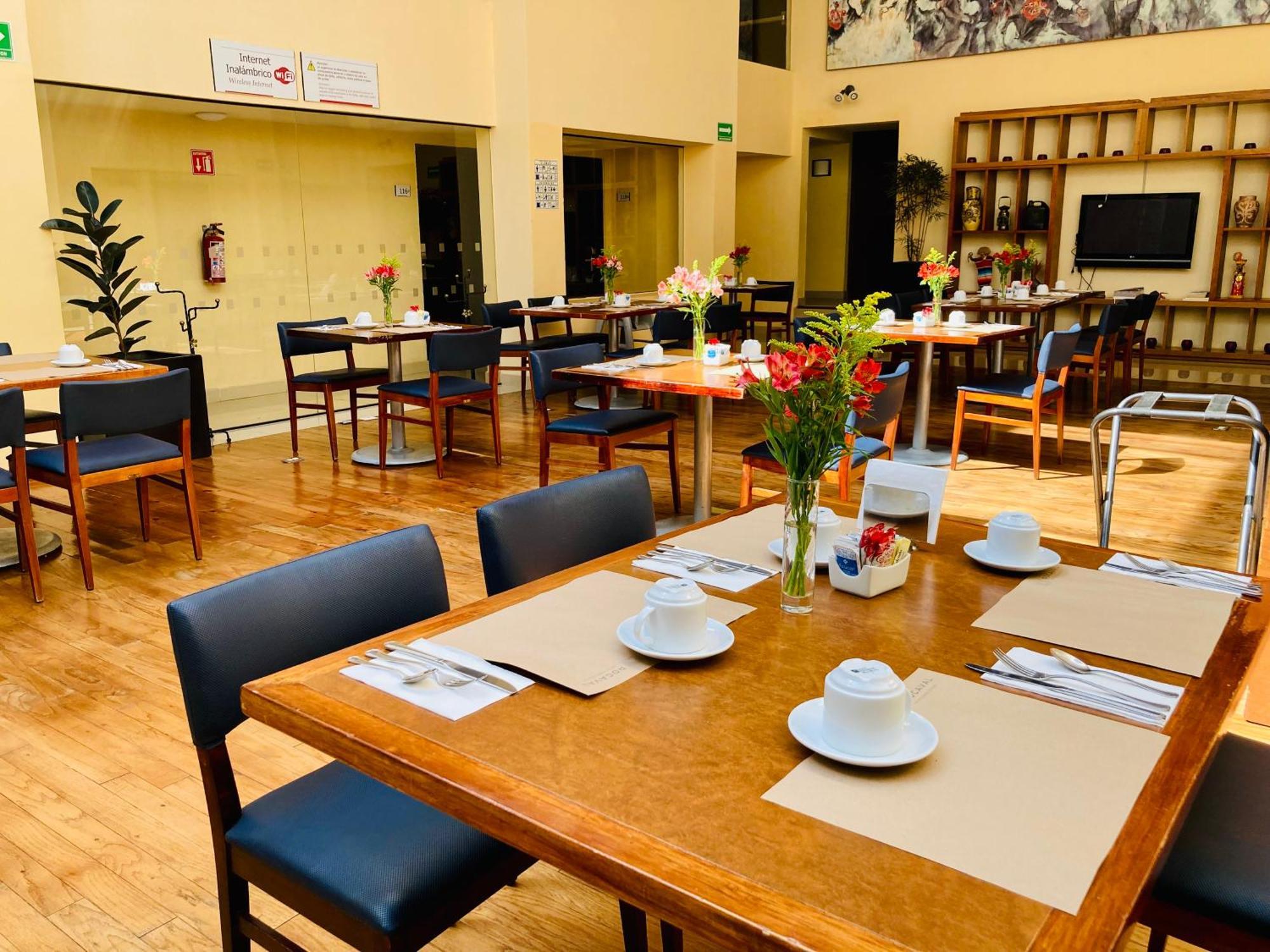 Hotel Rocaval Сан-Крістобаль-де-лас-Касас Екстер'єр фото